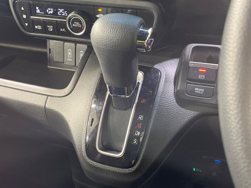 2023 Honda N-BOX CUSTOM 6BA-JF4 (UW-6a5456fb0fc0c)[16]
