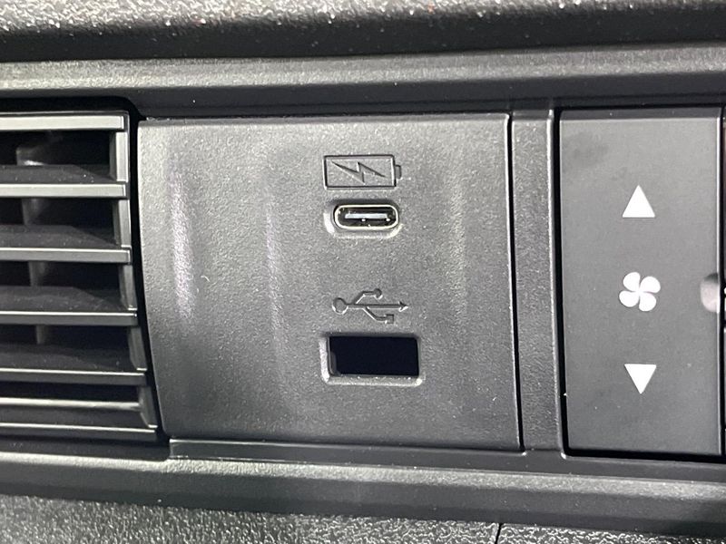 2025 Honda N-BOX CUSTOM 6BA-JF5 (UW-6a545704f2f5c)[16]