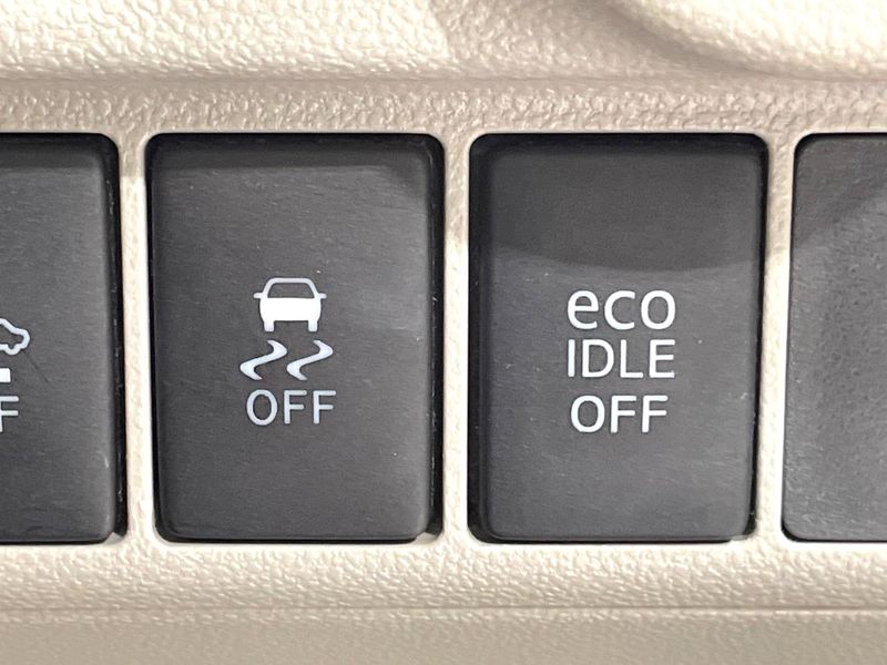 2015 Daihatsu Cast DBA-LA250S (UW-6a545756d8b60)[28]