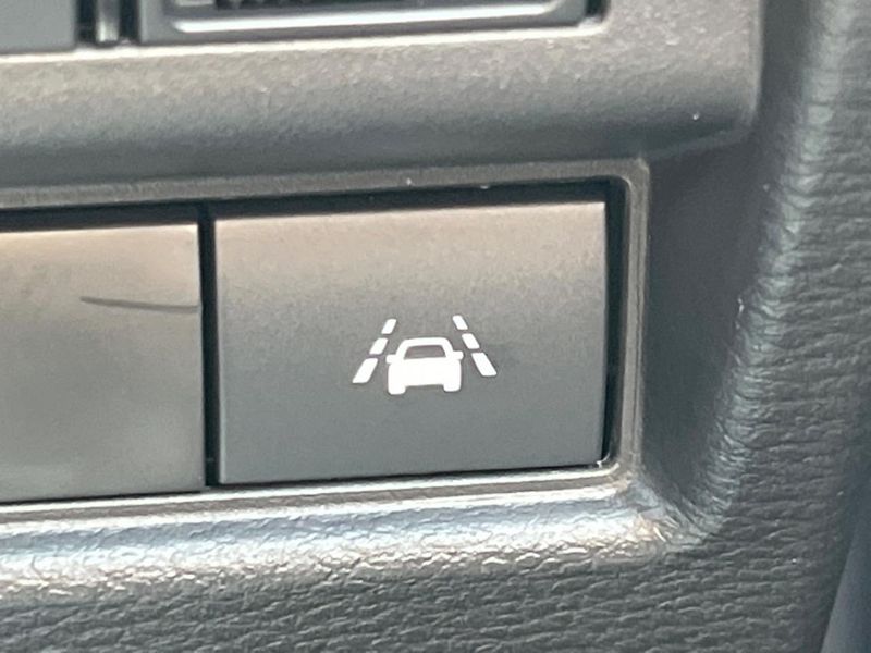 2025 Mitsubishi Triton 3DF-LC2T (UW-6a54579c158c2)[15]