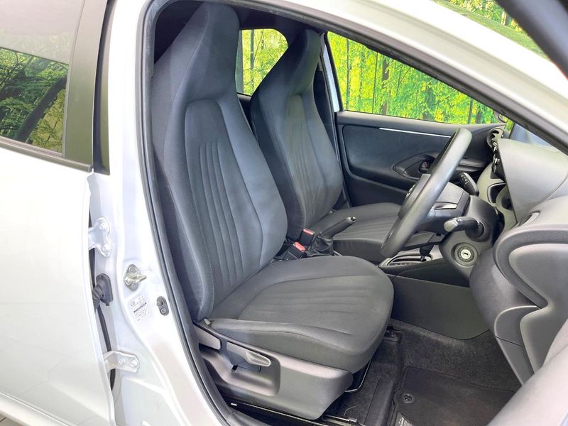 2023 Toyota Yaris 6AA-MXPH10 (UW-6a54582de4ffc)[12]