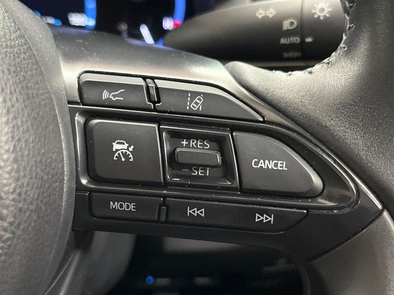 2022 Toyota Yaris Cross 6AA-MXPJ10 (UW-6a545832dffc8)[26]