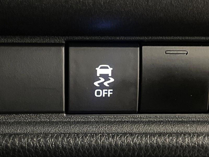 2025 Toyota Sienta 6AA-MXPL10G (UW-6a5458495373b)[20]
