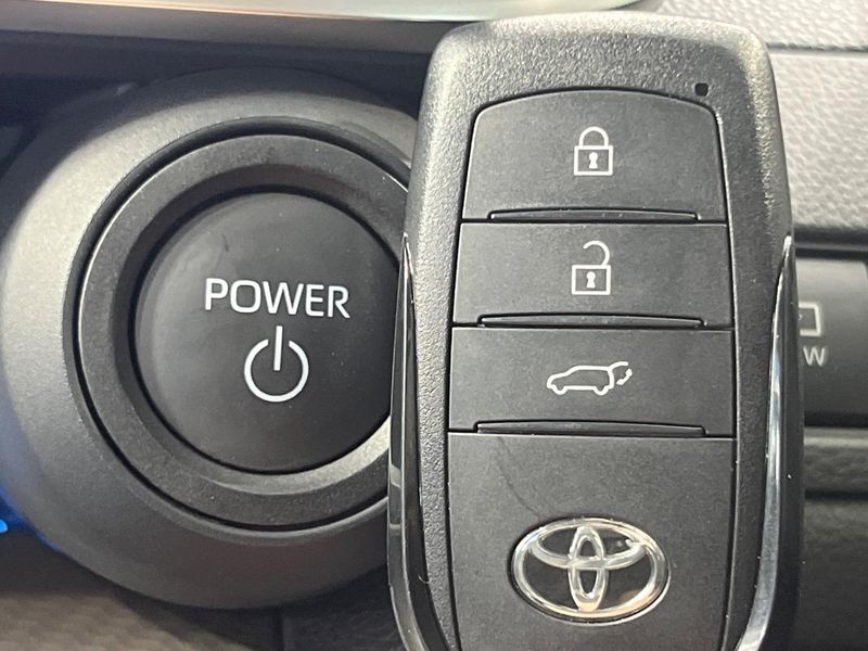 2023 Toyota Prius 6AA-MXWH60 (UW-6a54585621461)[5]