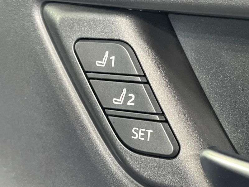 2023 Toyota Prius 6AA-MXWH60 (UW-6a54585621461)[9]