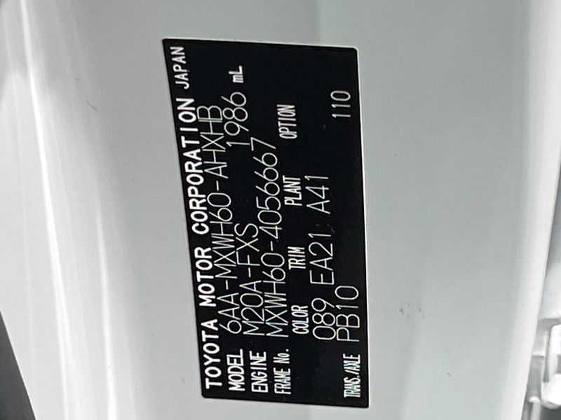 2023 Toyota Prius 6AA-MXWH60 (UW-6a54585aa0ce3)[1]
