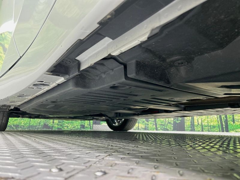 2024 Toyota Prius 6AA-MXWH60 (UW-6a54585ae195a)[23]