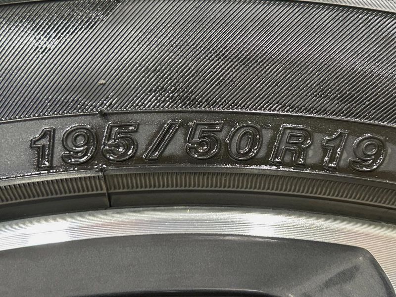 2024 Toyota Prius 6AA-MXWH60 (UW-6a54585ae195a)[6]