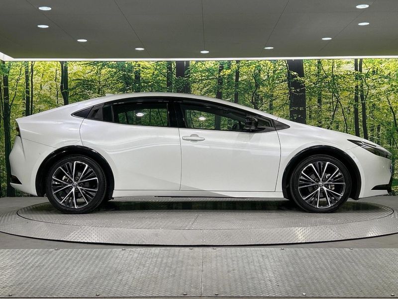 2024 Toyota Prius 6AA-MXWH60 (UW-6a54585ae195a)[18]