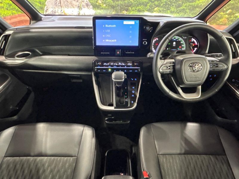 2024 Toyota Noah 6BA-MZRA90W (UW-6a545868cd038)[27]