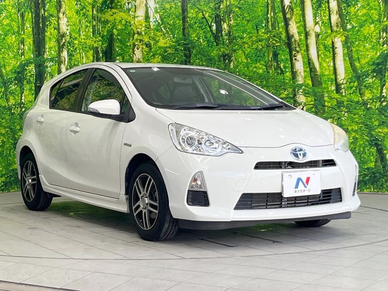 2013 Toyota Aqua DAA-NHP10 (UW-6a54586fa7f37)[10]