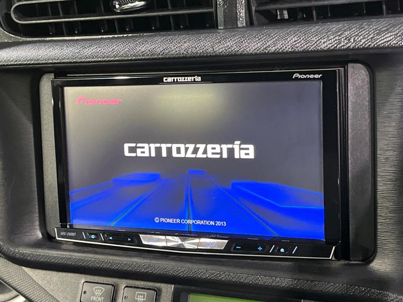 2014 Toyota Aqua DAA-NHP10 (UW-6a545871e07a7)[6]
