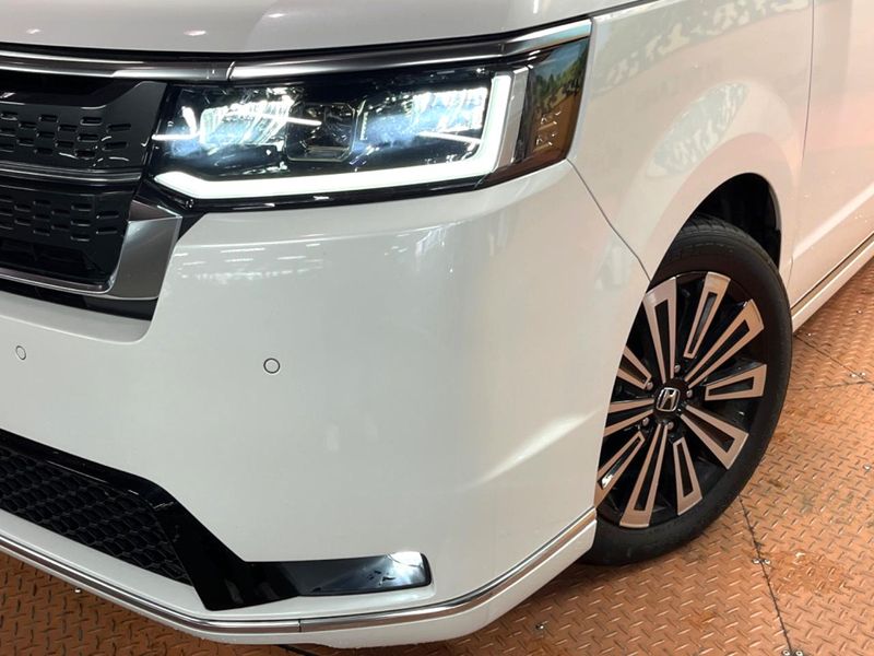 2022 Honda Step Wagon 6AA-RP8 (UW-6a54589cda27e)[15]