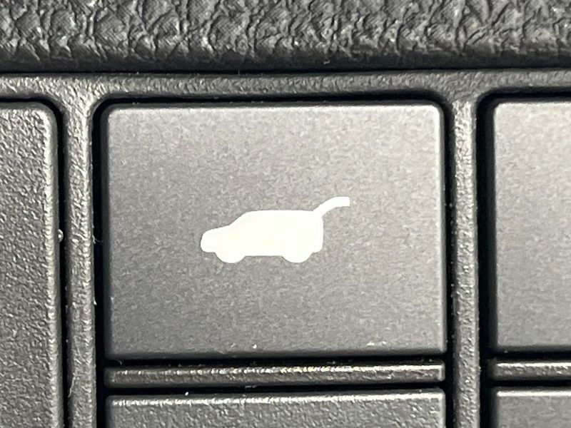 2021 Honda Vezel 6AA-RV5 (UW-6a5458a9bbef3)[26]