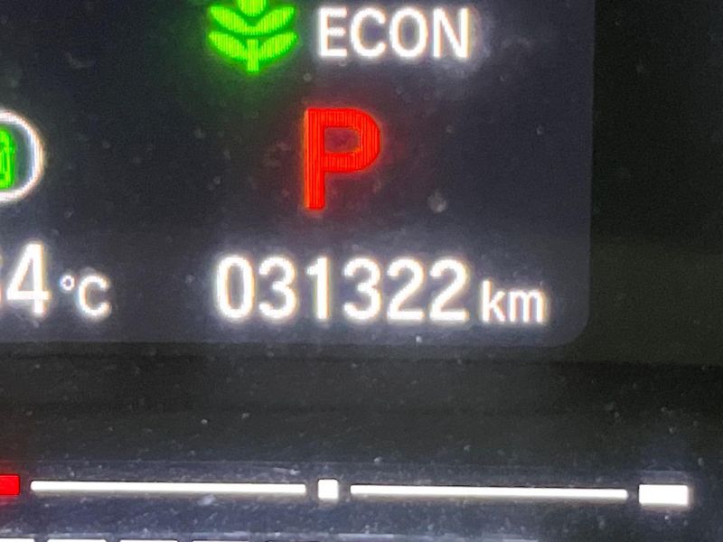 2022 Honda Vezel 6AA-RV5 (UW-6a5458aa31e06)[2]