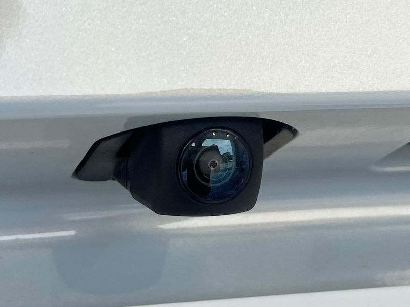 2022 Honda Vezel 6AA-RV5 (UW-6a5458aa31e06)[28]
