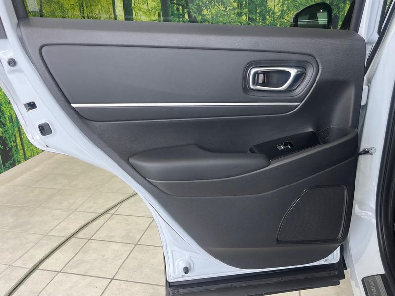 2022 Honda Vezel 6AA-RV5 (UW-6a5458aa31e06)[27]