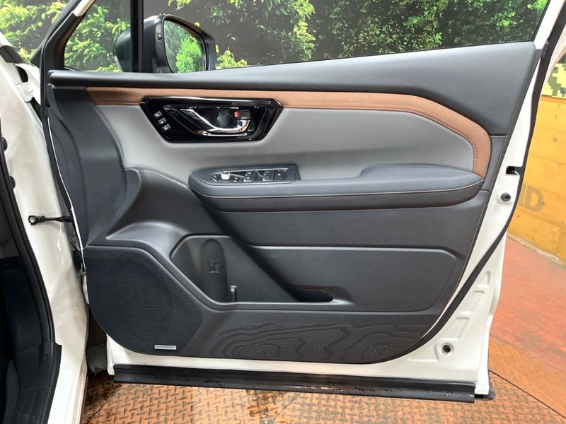 2025 Subaru Forester 3BA-SL5 (UW-6a5458ce695bf)[18]