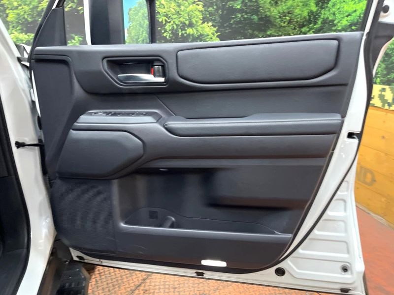 2024 Toyota Land Cruiser 250 3BA-TRJ250W (UW-6a5458e2dabb1)[18]