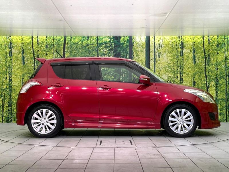 2012 Suzuki Swift DBA-ZC72S (UW-6a54591a9842c)[15]