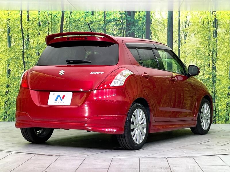 2012 Suzuki Swift DBA-ZC72S (UW-6a54591a9842c)[16]