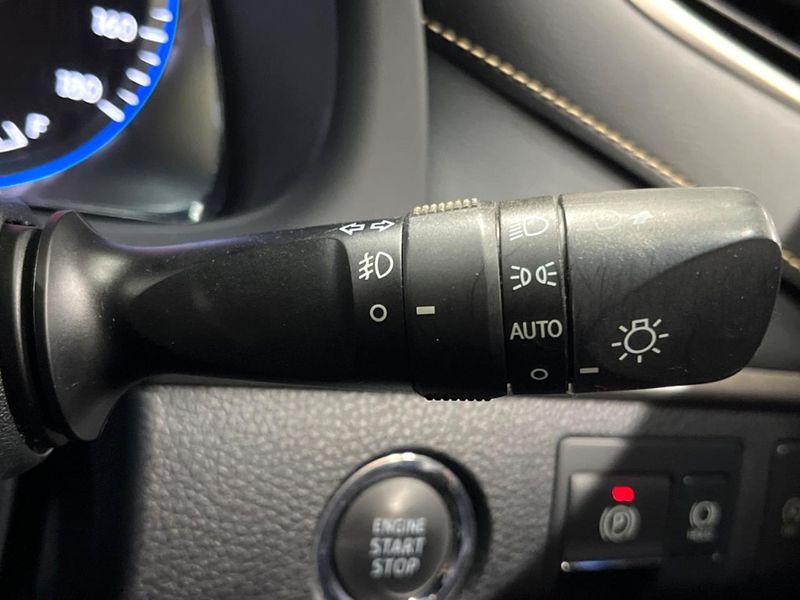 2018 Toyota Harrier DBA-ZSU60W (UW-6a545937dcb92)[16]