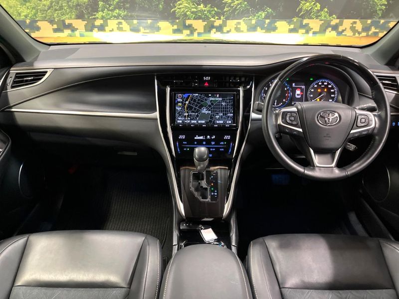 2018 Toyota Harrier DBA-ZSU60W (UW-6a545937dcb92)[28]