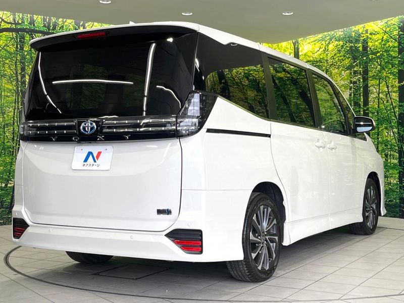 2023 Toyota Voxy 6AA-ZWR90W (UW-6a5459653b493)[18]