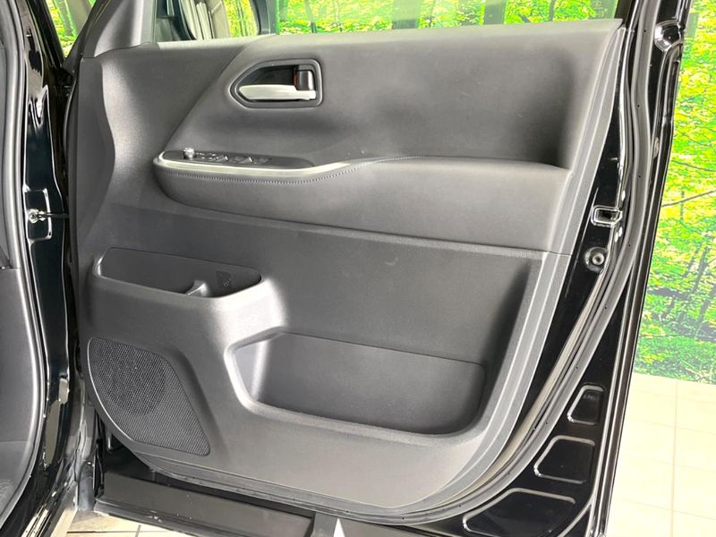 2023 Toyota Voxy 6AA-ZWR90W (UW-6a5459676175a)[29]