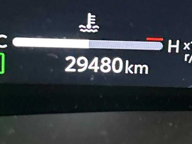 2023 Toyota Alphard Hybrid 6AA-AAHH40W (UW-6a55a71172d92)[2]