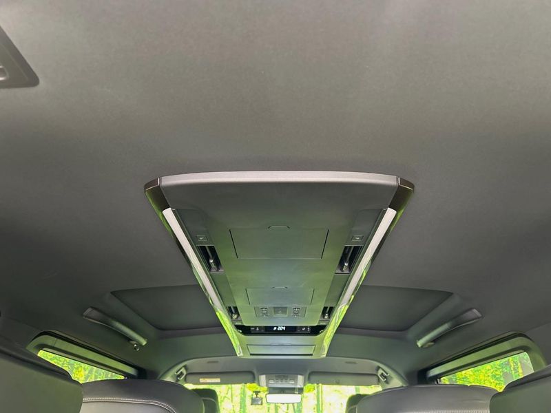 2023 Toyota Alphard Hybrid 6AA-AAHH40W (UW-6a55a711c7295)[20]