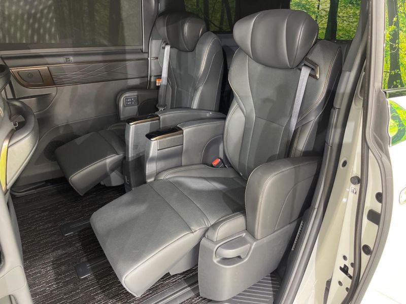 2025 Toyota Alphard Hybrid 6AA-AAHH45W (UW-6a55a71b23fec)[27]
