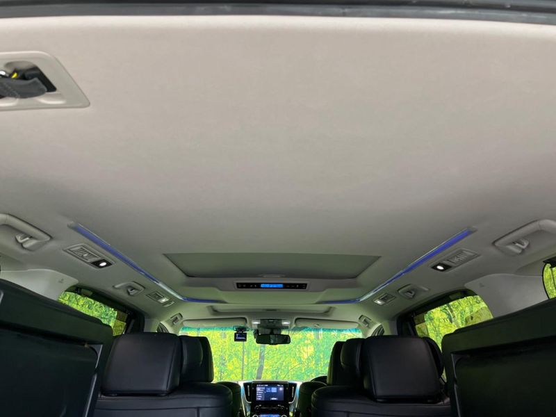 2020 Toyota Alphard 3BA-AGH30W (UW-6a55a7351e796)[9]