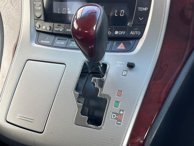 2011 Toyota Vellfire DBA-ANH20W (UW-6a55a74486076)[13]