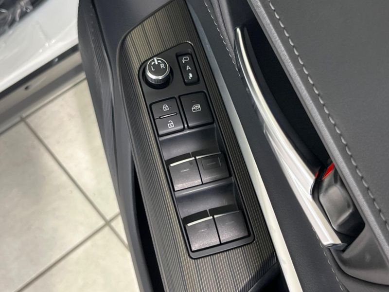 2022 Toyota Harrier Hybrid 6AA-AXUH80 (UW-6a55a758c7a90)[27]