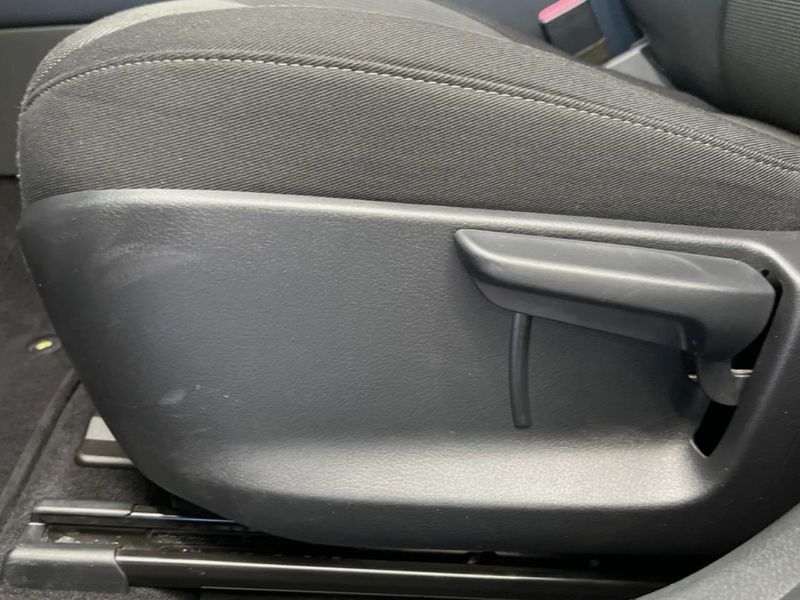 2019 Mazda CX-30 5BA-DMEP (UW-6a55a7cbdf6a4)[12]