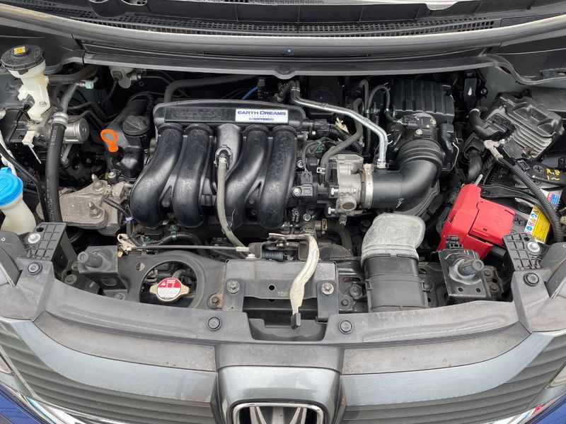 2017 Honda Freed Plus DBA-GB5 (UW-6a55a7e882dea)[4]