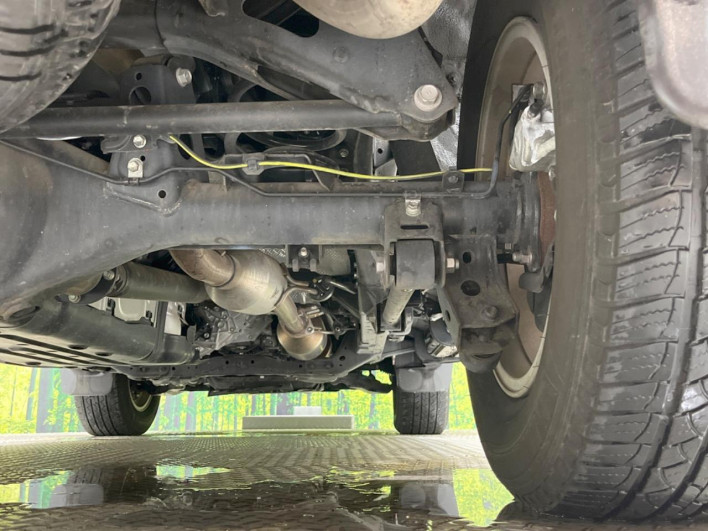 2018 Toyota Land Cruiser Prado LDA-GDJ150W (UW-6a55a7f124d31)[14]