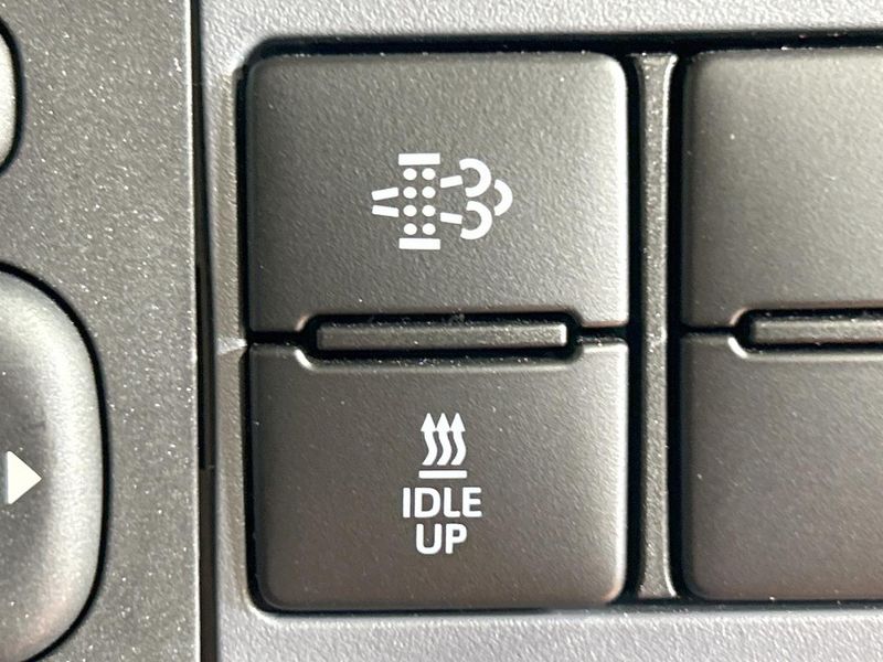 2025 Toyota Land Cruiser 70 3DA-GDJ76W (UW-6a55a7f5458f0)[26]