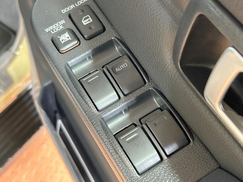 2025 Toyota Land Cruiser 70 3DA-GDJ76W (UW-6a55a7f5458f0)[25]