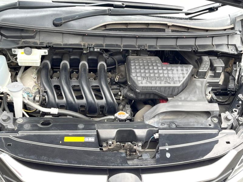 2017 Nissan Serena DAA-GFC27 (UW-6a55a7f8b8265)[16]