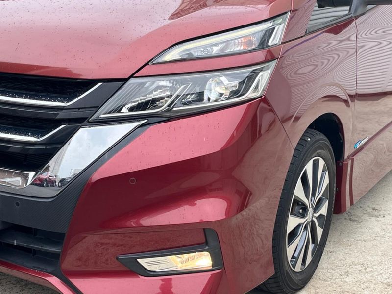 2017 Nissan Serena DAA-GFC27 (UW-6a55a7f9225e9)[21]