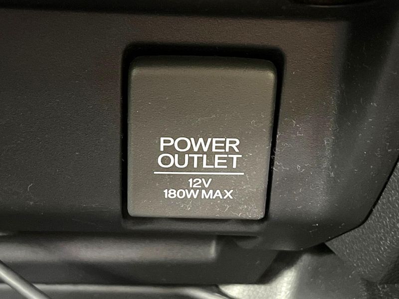 2014 Honda Fit DBA-GK6 (UW-6a55a808b1142)[29]