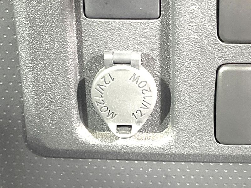 2011 Toyota FJ CRUISER CBA-GSJ15W (UW-6a55a819eddf4)[24]