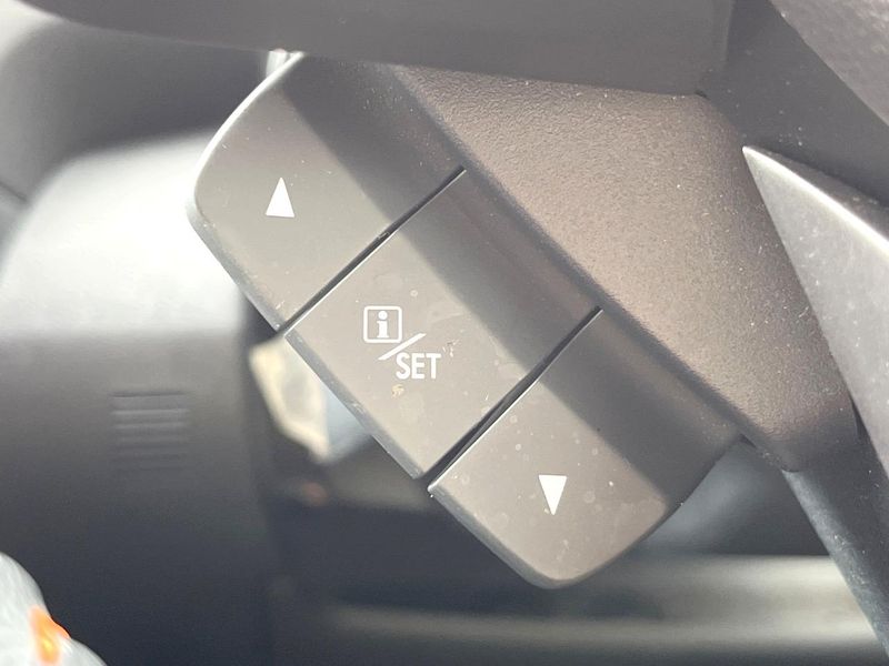2017 Subaru XV DBA-GT7 (UW-6a55a8210e4e9)[20]