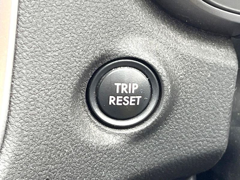 2017 Subaru XV DBA-GT7 (UW-6a55a8210e4e9)[27]