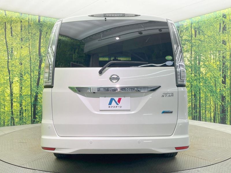 2015 Nissan Serena DAA-HFC26 (UW-6a55a84504738)[27]