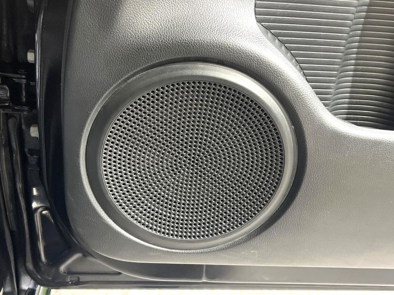 2016 Honda N-BOX CUSTOM DBA-JF1 (UW-6a55a86ba7d5e)[9]