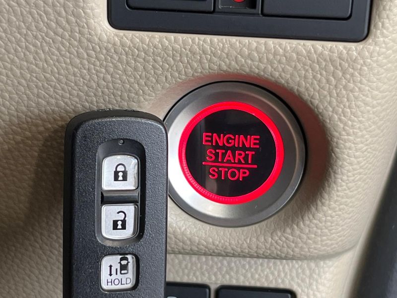2018 Honda N-BOX DBA-JF4 (UW-6a55a89057b5a)[22]