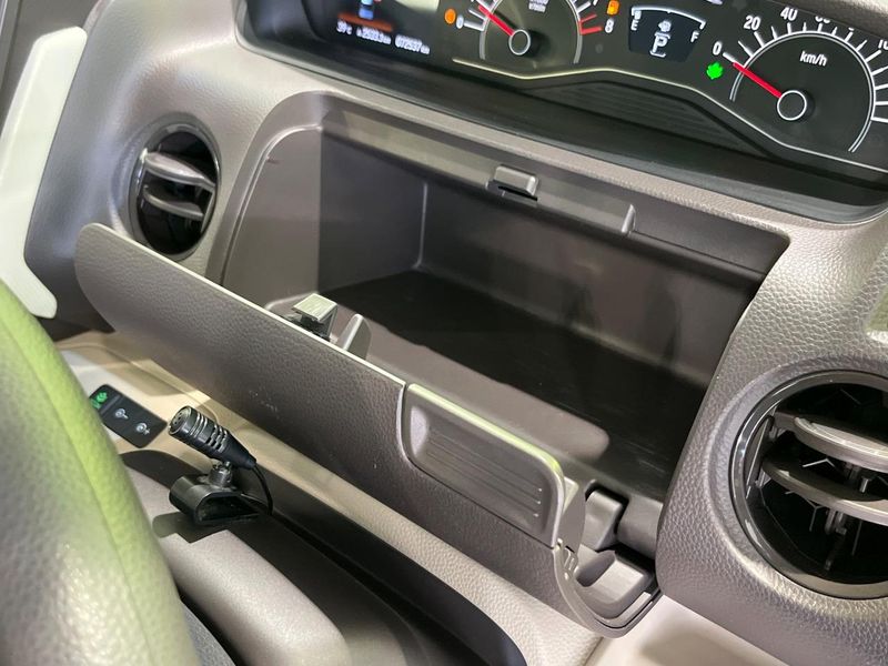 2018 Honda N-BOX DBA-JF4 (UW-6a55a89057b5a)[25]